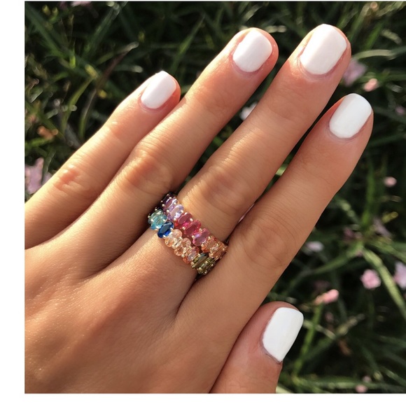 RAINBOW ETERNITY RING 🌈 - Picture 5 of 6